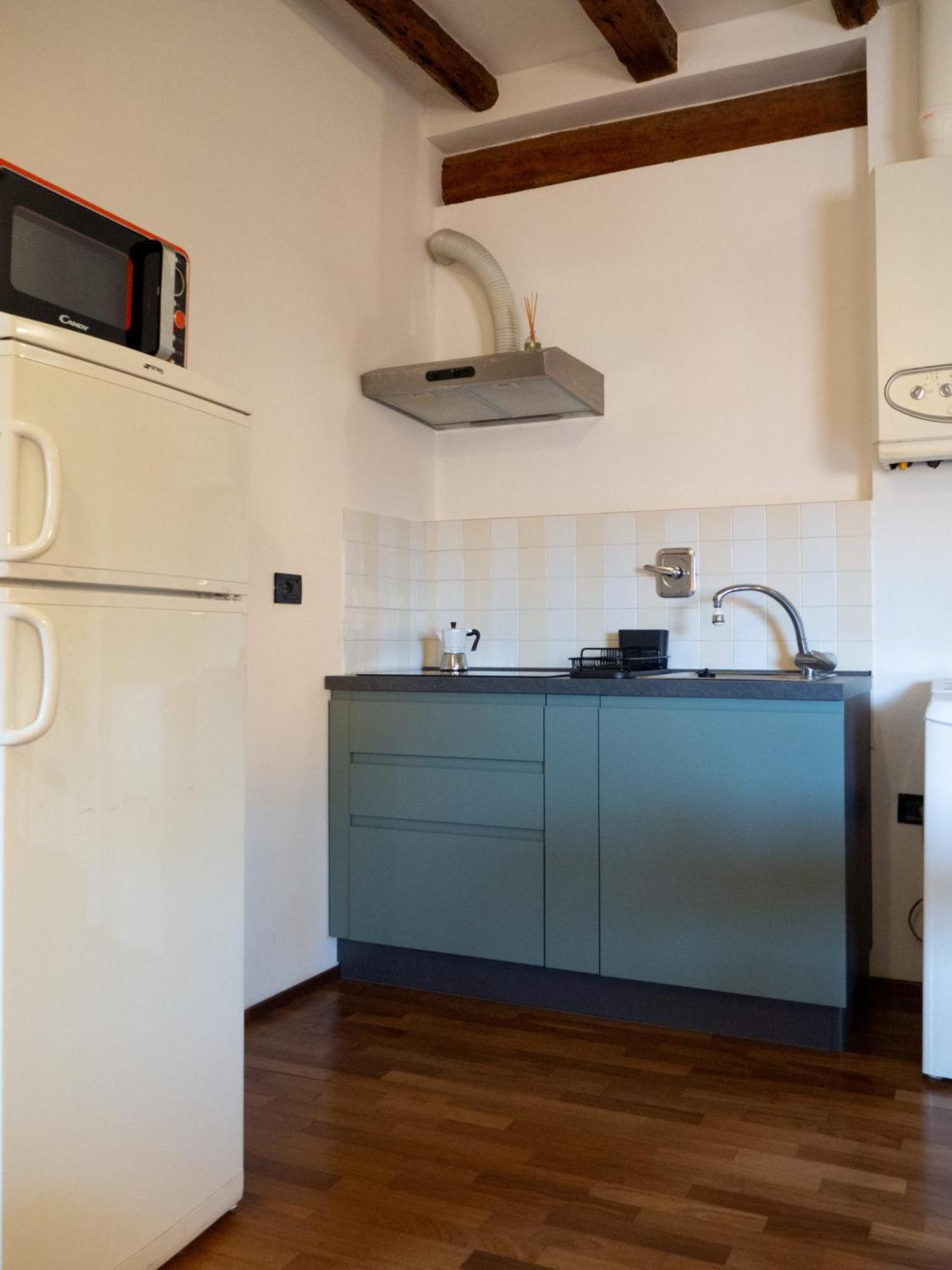 Monolocale Sui Tetti Di Bologna - Via Indipendenza Bolonha Exterior foto
