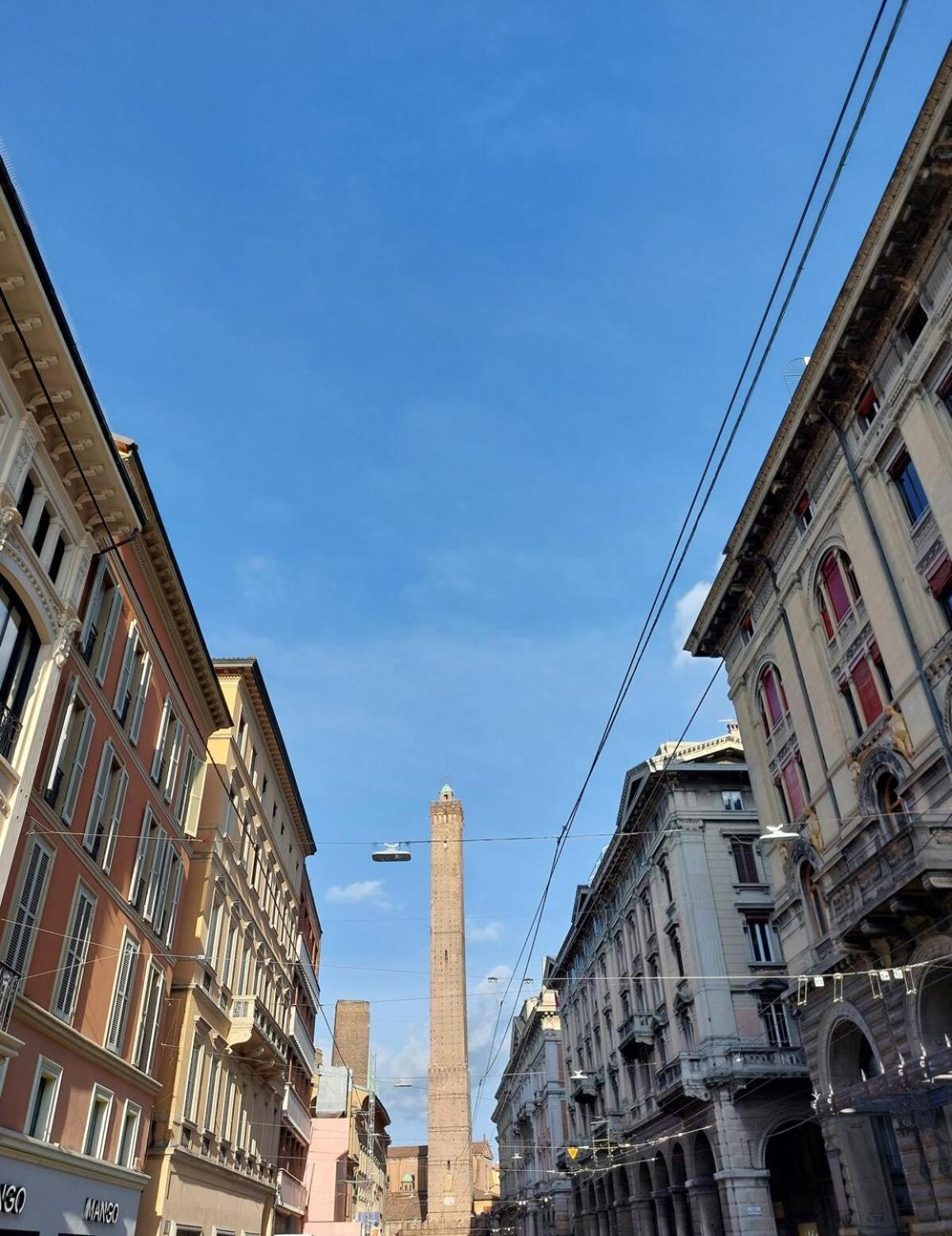 Monolocale Sui Tetti Di Bologna - Via Indipendenza Bolonha Exterior foto
