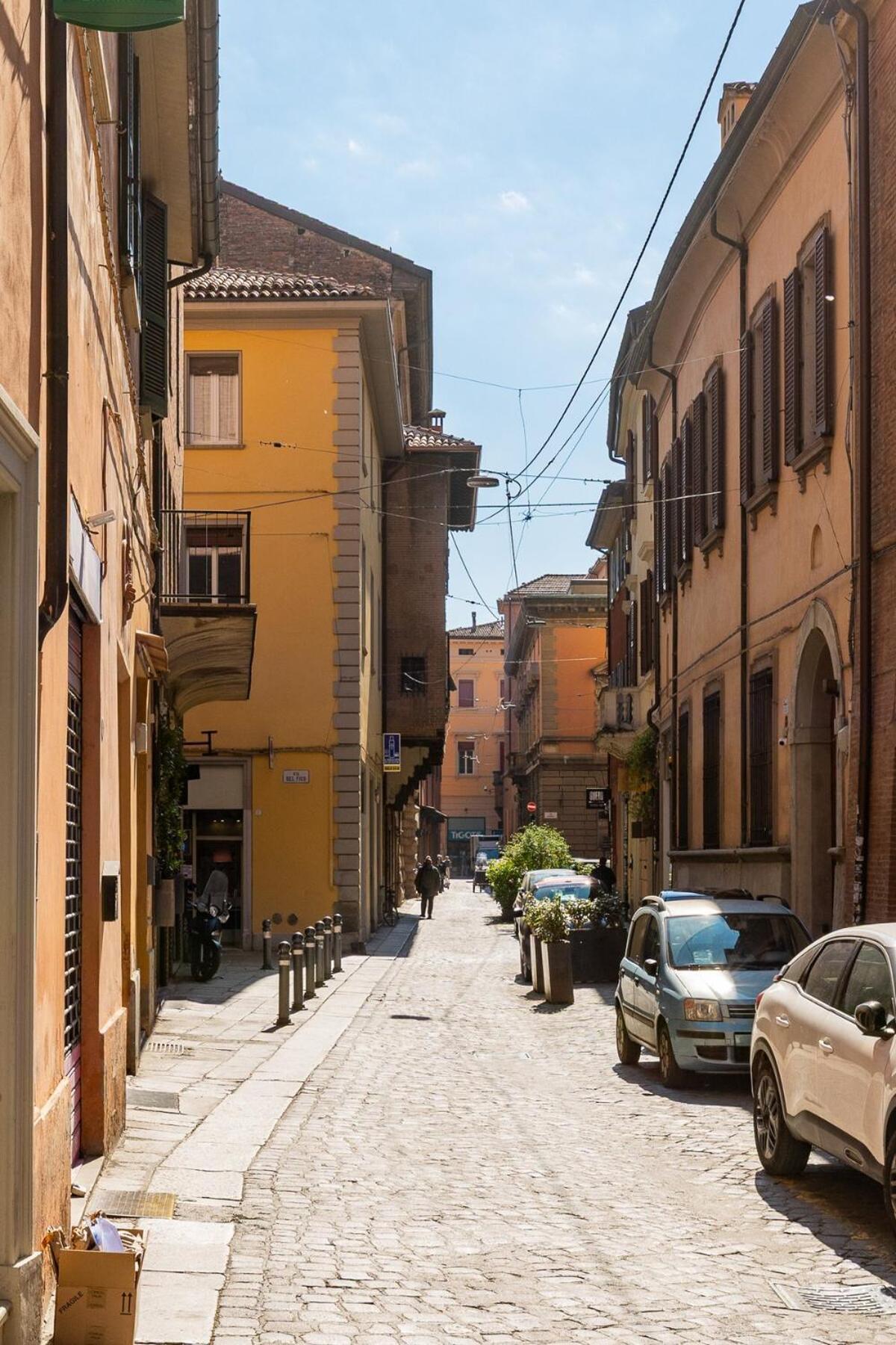 Monolocale Sui Tetti Di Bologna - Via Indipendenza Bolonha Exterior foto