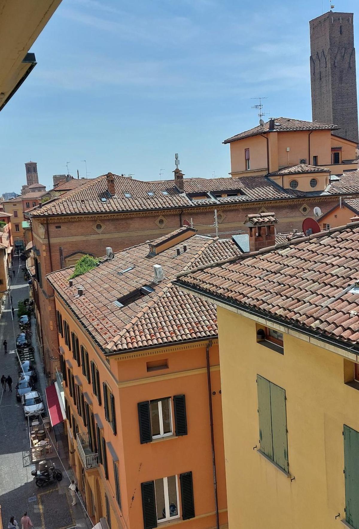Monolocale Sui Tetti Di Bologna - Via Indipendenza Bolonha Exterior foto